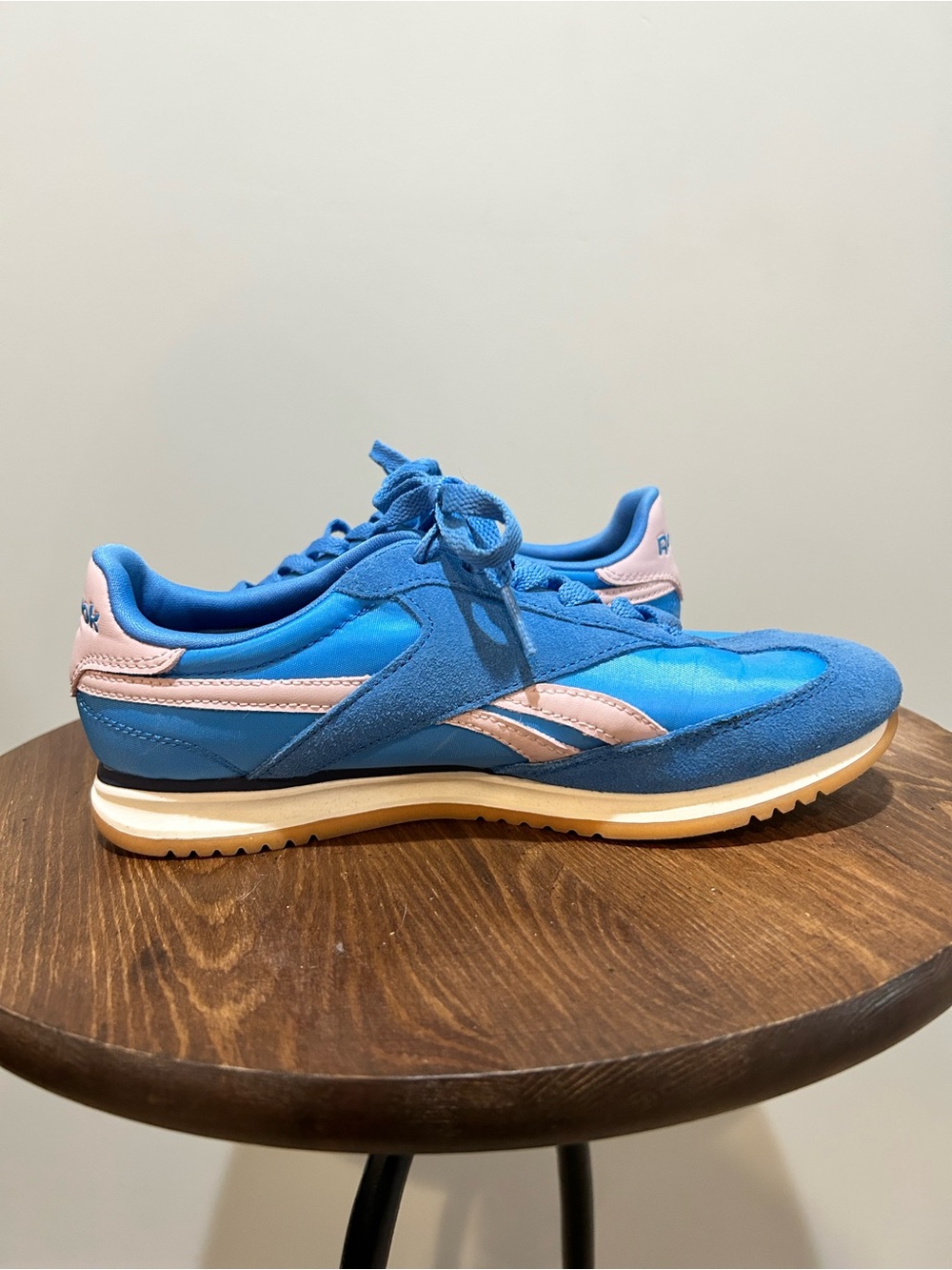 Reebok Blue Sneakers with Pink Accents - Picture 2 of 6
